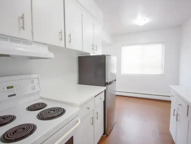 For Rent 1 Bedroom Apartment Edmonton AB DS97097169
