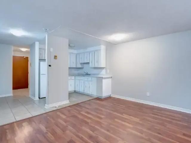 For Rent 1 Bedroom Apartment Guelph ON DS102203652