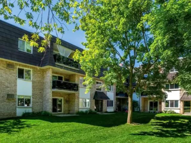 For Rent 1 Bedroom Apartment Guelph ON DS103178573