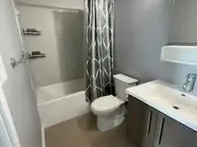 For Rent 1 Bedroom Apartment Grimsby ON DS103179156