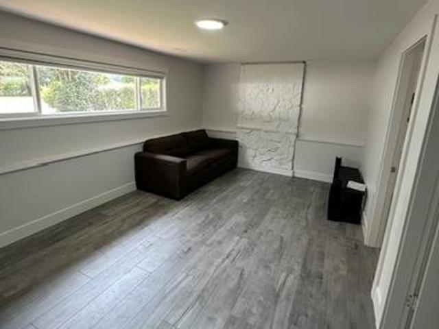 For Rent 1 Bedroom Apartment Harrison Hot Springs BC DS99792910