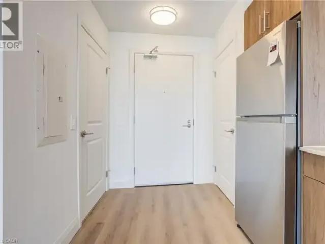 For Rent 1 Bedroom Apartment Kitchener ON DS103879564