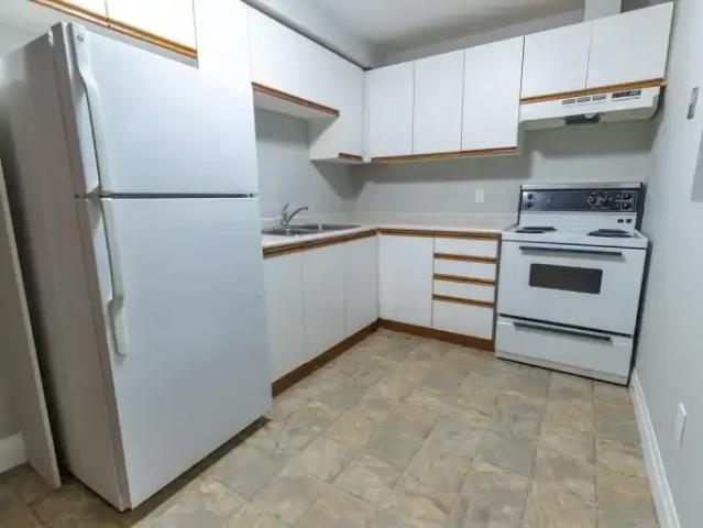 For Rent 1 Bedroom Apartment St. Catharines ON DS100442141
