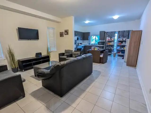 For Rent 1 Bedroom Apartment St. Catharines ON DS102846374