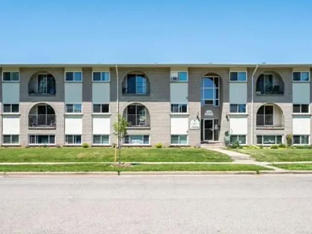 For Rent 1 Bedroom Apartment Stratford ON DS104875666