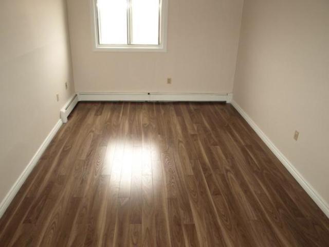 For Rent 1 Bedroom Apartment Sudbury ON DS91482221