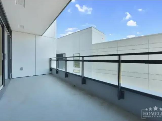 For Rent 1 Bedroom Apartment Surrey BC DLS102701580