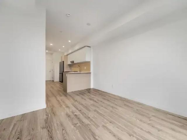 For Rent 1 Bedroom Apartment Surrey BC DLS102715486