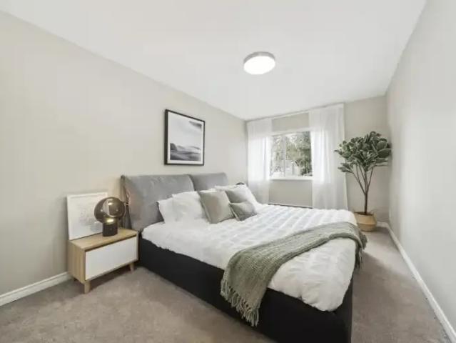 For Rent 1 Bedroom Apartment Surrey BC DS103410380