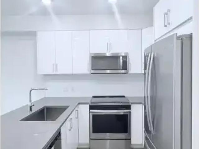For Rent 1 Bedroom Apartment Surrey BC DS104036413