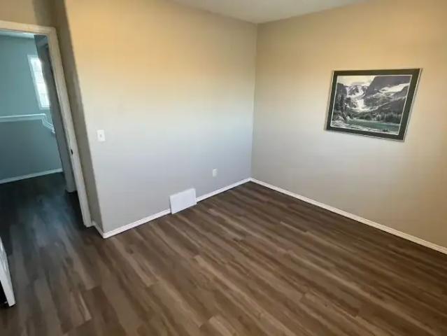 For Rent 1 Bedroom Apartment Sherwood Park AB DS103322125