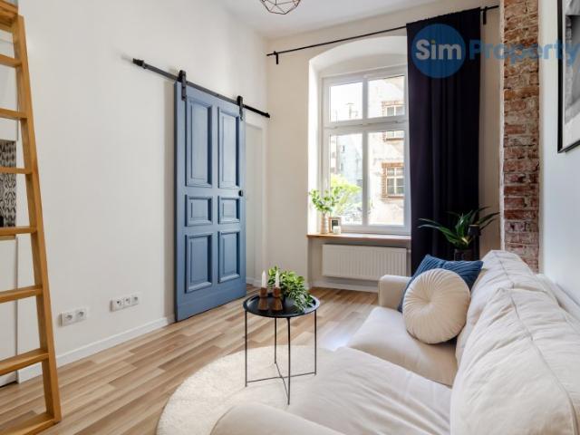 For rent | 1 bedroom apartment + the entresol | available now