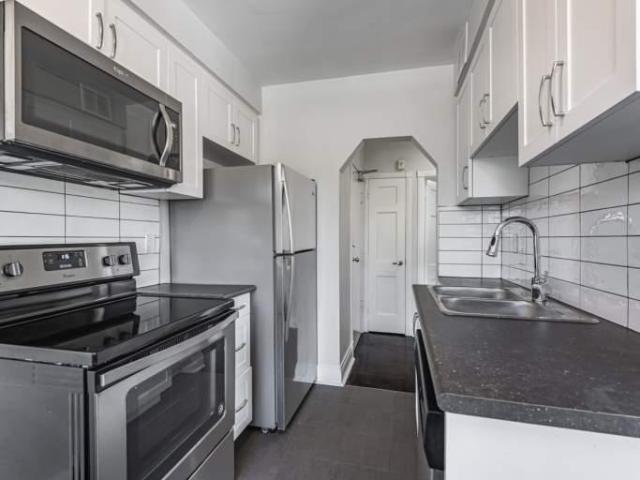 For Rent 1 Bedroom Apartment Toronto ON DS96463179