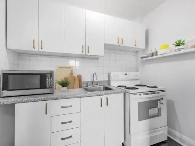 For Rent 1 Bedroom Apartment Toronto ON DS101948223