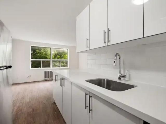 For Rent 1 Bedroom Apartment Toronto ON DS102518440