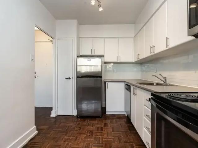 For Rent 1 Bedroom Apartment Toronto ON DS102700546