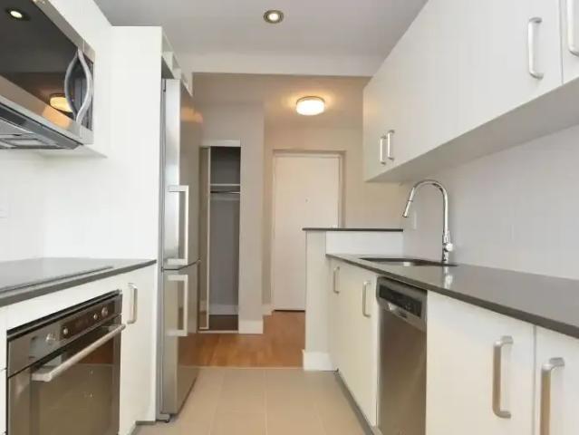 For Rent 1 Bedroom Apartment Toronto ON DS103030544