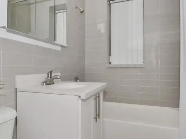 For Rent 1 Bedroom Apartment Toronto ON DS103215572