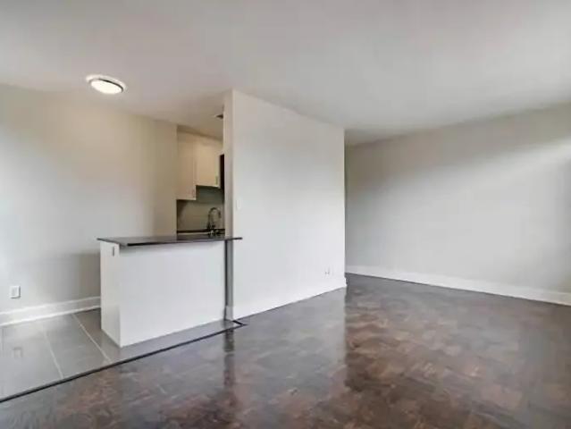 For Rent 1 Bedroom Apartment Toronto ON DS104862707