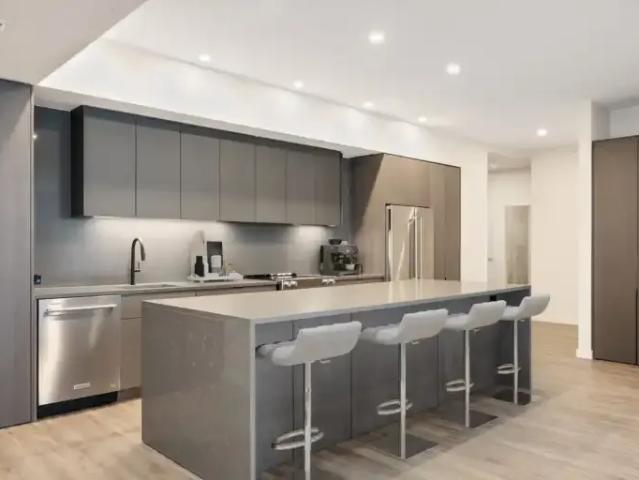 For Rent 1 Bedroom Apartment Victoria BC DS102578584