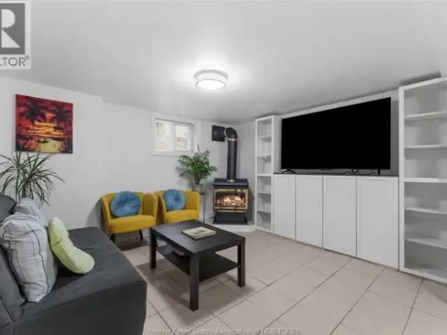 For Rent 1 Bedroom Apartment Windsor ON DS101877890