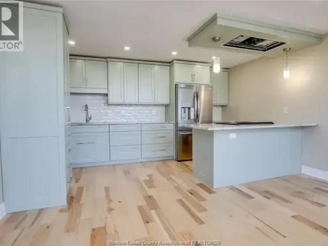 For Rent 1 Bedroom Apartment Windsor ON DS101878665