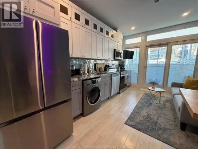 For Rent 1 Bedroom Apartment Windsor ON DS101043060