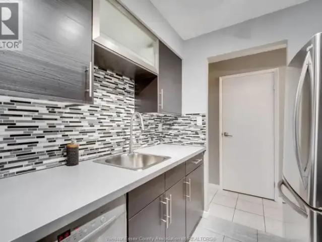 For Rent 1 Bedroom Apartment Windsor ON DS102658686