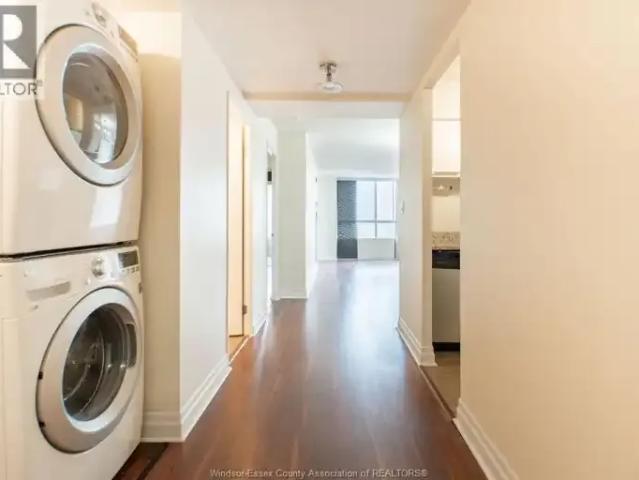 For Rent 1 Bedroom Apartment Windsor ON DS102658687