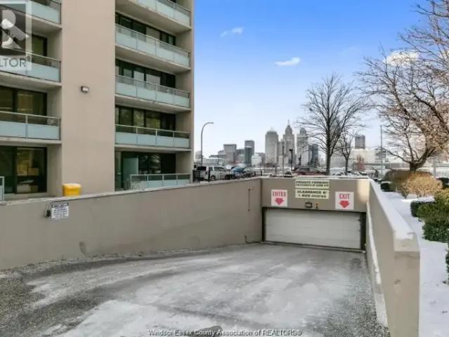 For Rent 1 Bedroom Apartment Windsor ON DS102811727