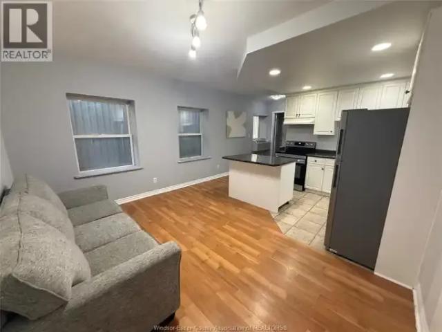 For Rent 1 Bedroom Apartment Windsor ON DS103380112
