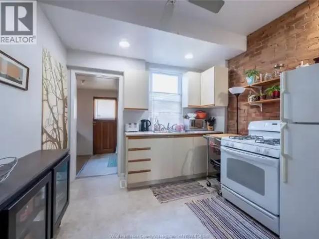 For Rent 1 Bedroom Apartment Windsor ON DS105186151