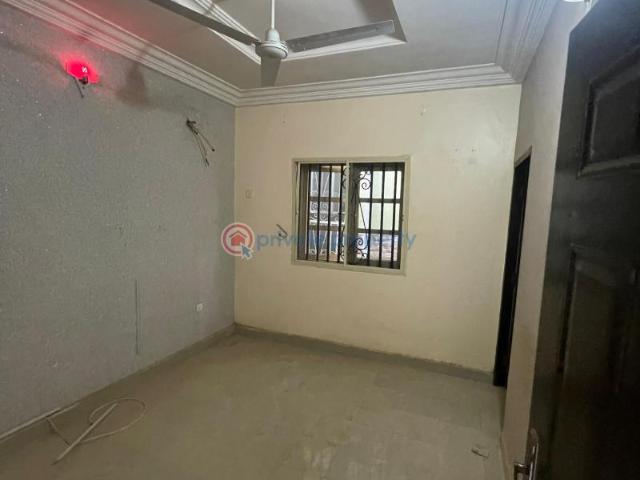 For rent: 1 bedroom Block Of Flats Lifecamp Kafe Estate Life Camp Abuja Phase 3 PID: 7PCHZQ | Private Property Nigeria