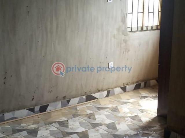 For rent: 1 bedroom Flat & Apartment Ejigbo Lagos PID: 2PBNWJ | Private Property Nigeria