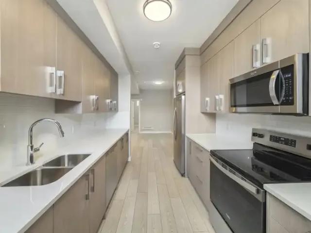 For Rent 1 Bedroom House Calgary AB DS102752678