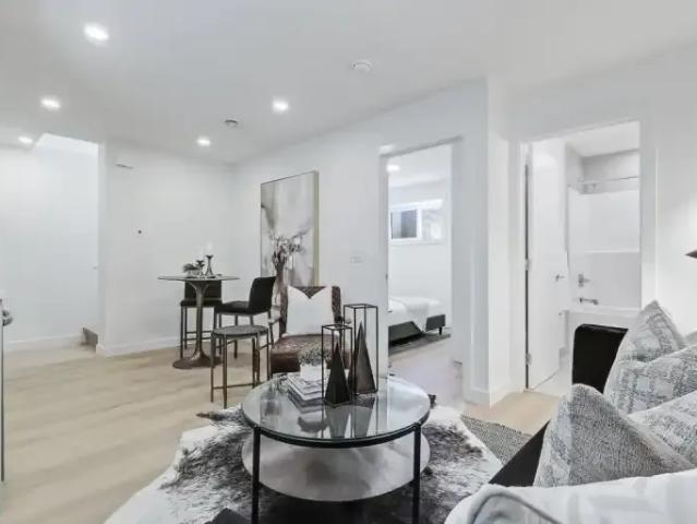 For Rent 1 Bedroom House Calgary AB DS103215668