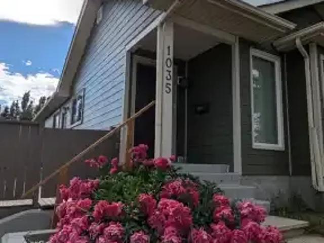 For Rent 1 Bedroom House Calgary AB DS103424643