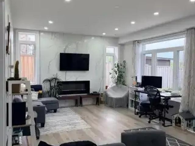 For Rent 1 Bedroom House Guelph ON DS102468402