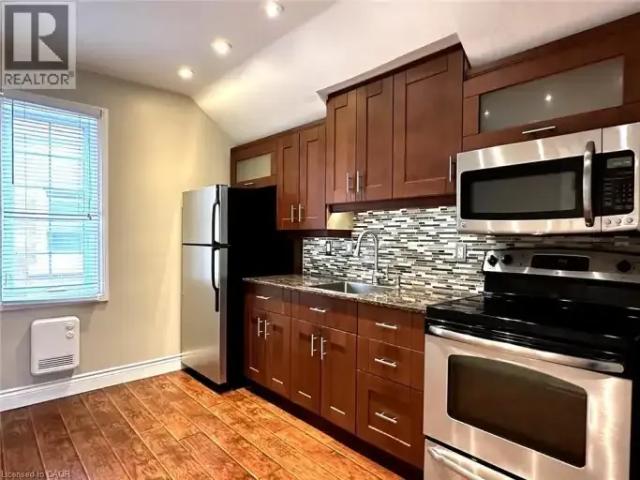 For Rent 1 Bedroom House Kitchener ON DS104470937