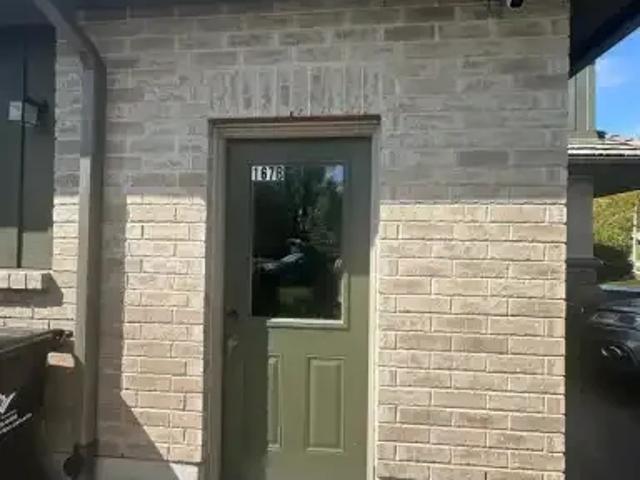 For Rent 1 Bedroom House Kitchener ON DS103579392