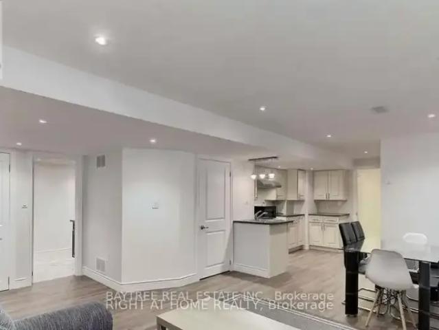 For Rent 1 Bedroom House Oakville ON DS102578872