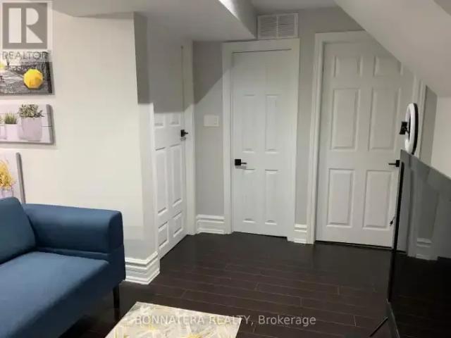 For Rent 1 Bedroom House Oakville ON DS104864281
