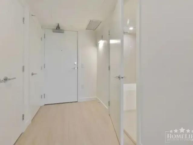 For Rent 1 Bedroom House Surrey BC DS103739967
