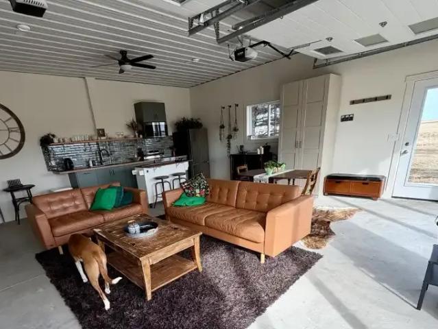For Rent 1 Bedroom House Rocky View County AB DS104183081