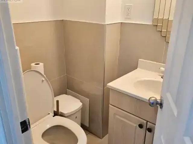 For Rent 1 Bedroom House Richmond Hill ON DLS102052673