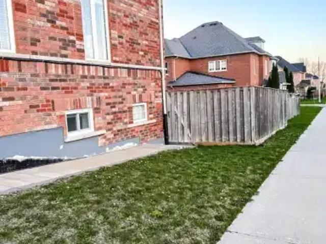 For Rent 1 Bedroom House Richmond Hill ON DS103740064