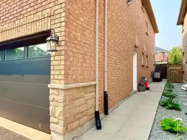 For Rent 1 Bedroom House Richmond Hill ON DS104183201