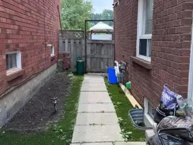 For Rent 1 Bedroom House Richmond Hill ON DS104895182