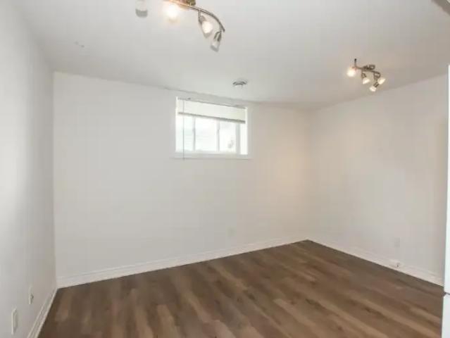 For Rent 1 Bedroom House Welland ON DLS104841703