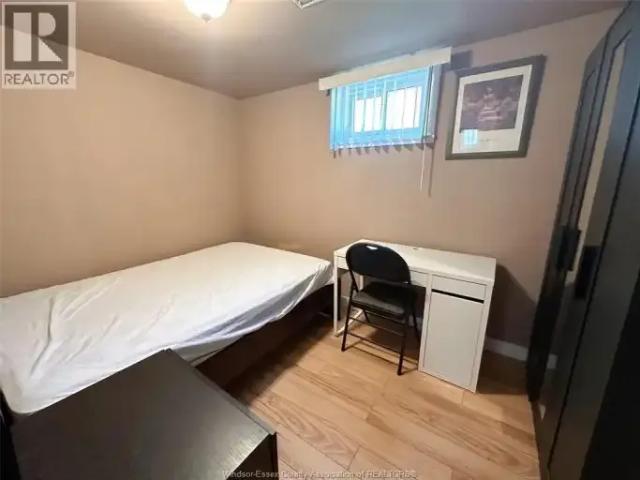 For Rent 1 Bedroom House Windsor ON DS101878412